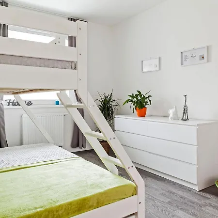 Beach Apartment *